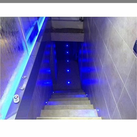 Logement Haut De Gamme Jacuzzi Sauna Clermont-Ferrand Exteriör bild